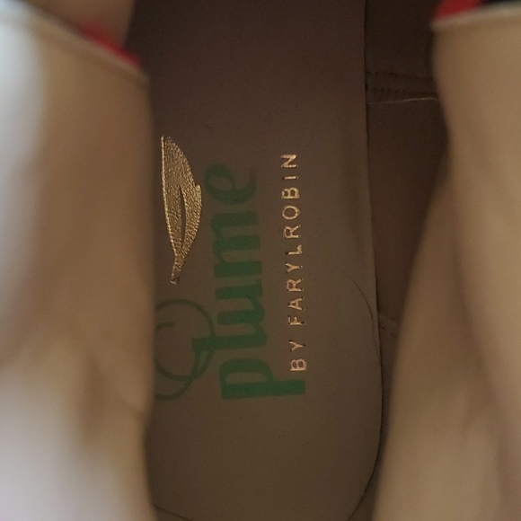 Plume by Farylrobin Mixed Media Suede Booties Size 8 - Picture 7 of 9